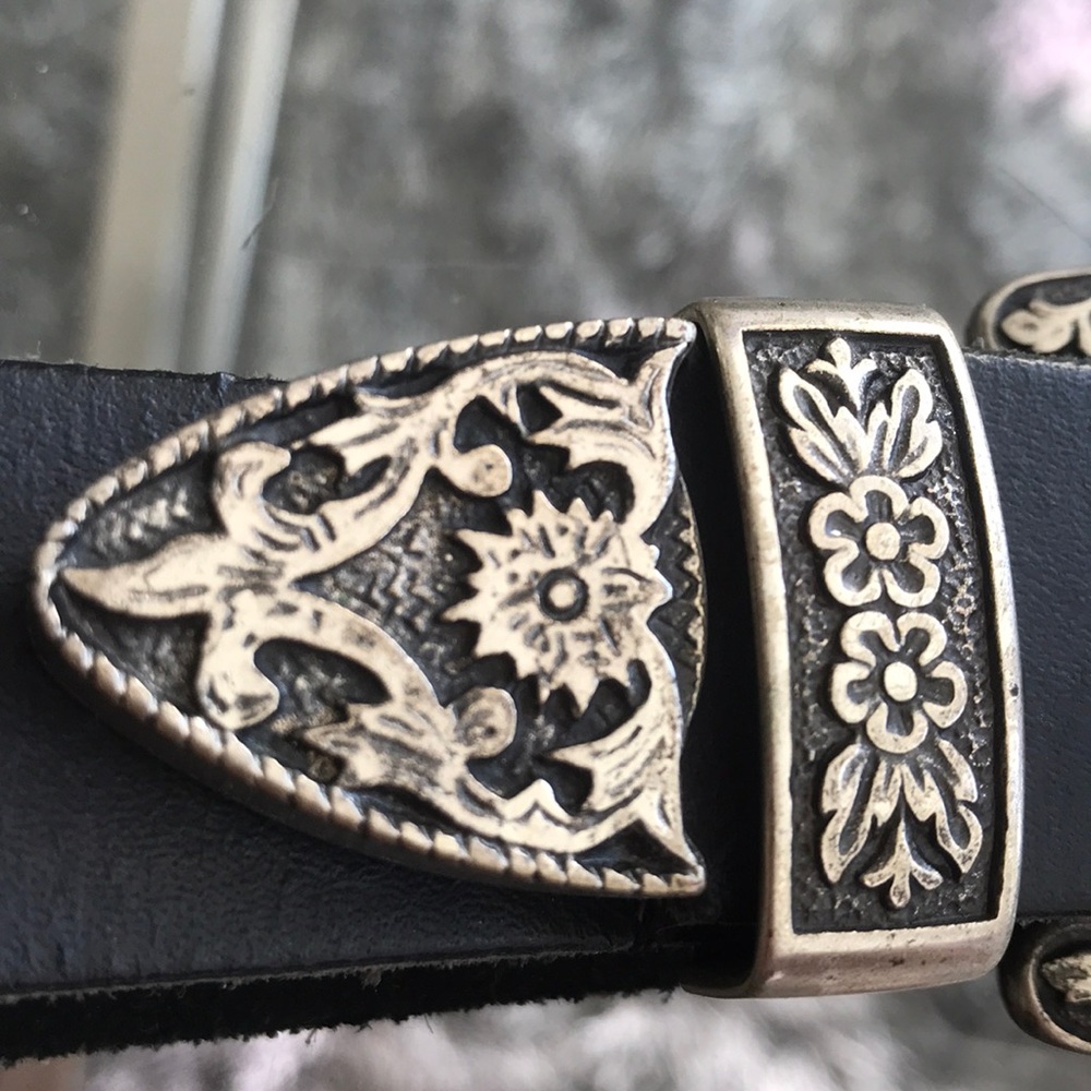 Silver Belt - Picture 3 of 3